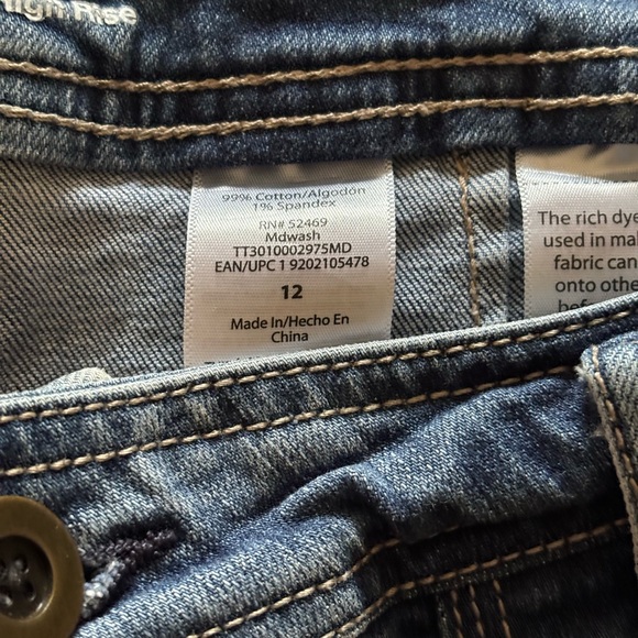 Jeans - Picture 8 of 8